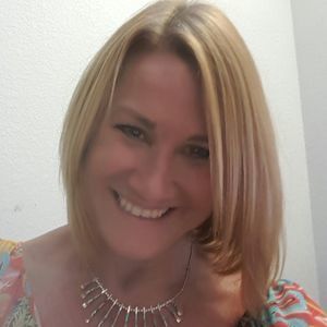 Meet your Posher, Becky